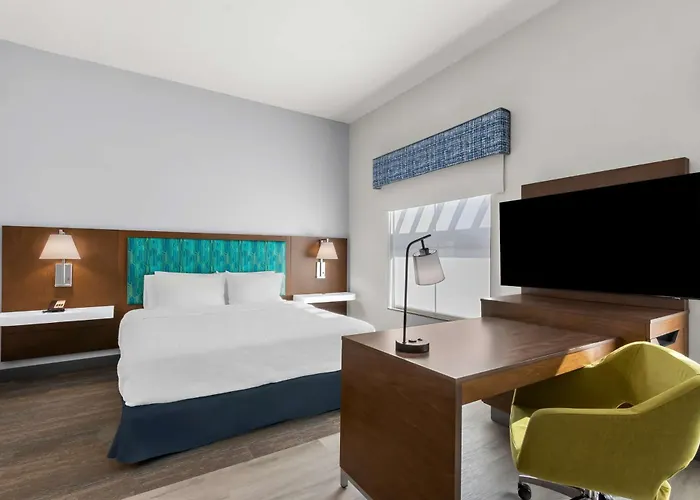Hampton & Phoenix/gilbert Hotel 3*