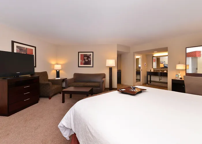 Hampton & Phoenix/gilbert Hotel