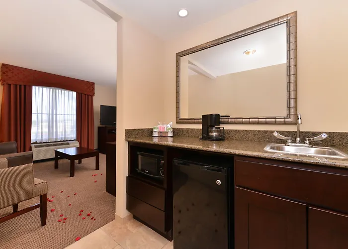 Hampton & Phoenix/gilbert Hotel
