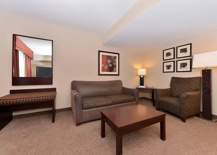 Hampton & Phoenix/gilbert Hotel 3*