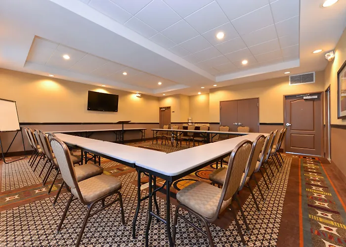 Hampton & Phoenix/gilbert Hotel 3*